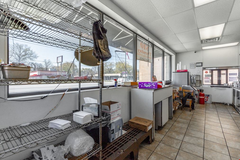 Drive-Through QSR 1,300 SF on Brainerd Road in Chattanooga