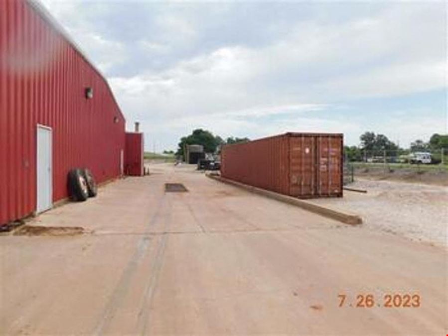 Truck Maintenance Facility on 6 Acre Yard for Sale