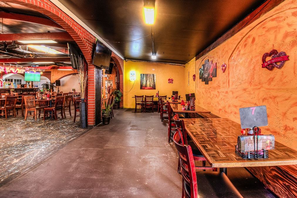 Newly Remodeled Bar/Restaurant in Zillah, WA