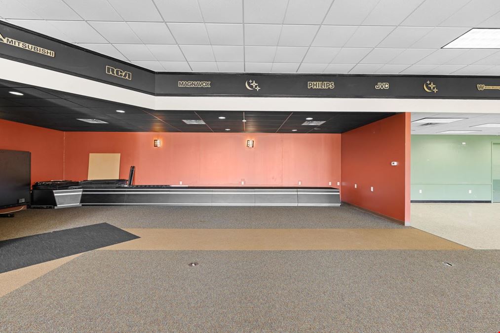 9310 Highway 6 Loop