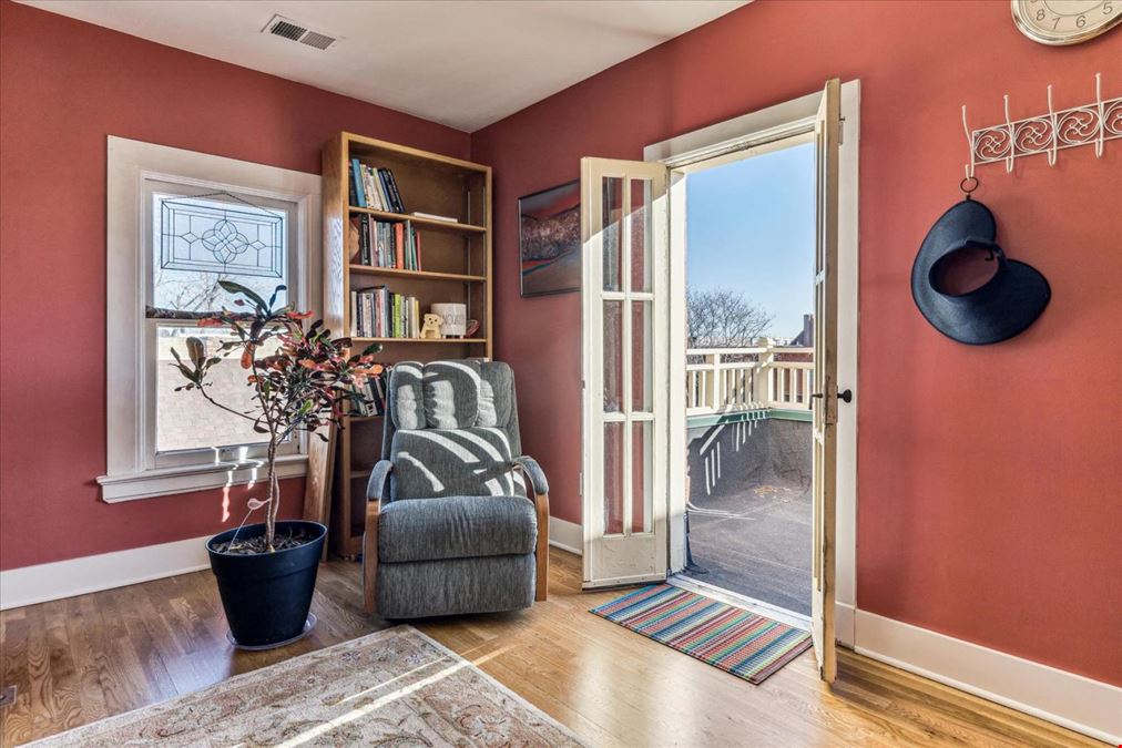 Premier Retail/Office Space in ARVADA