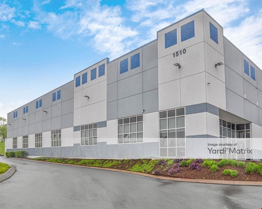 AmeriPlex - 1508 Elm Hill Pike