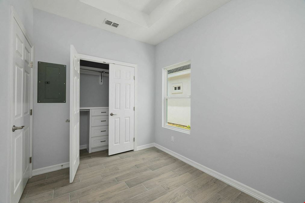 412 & 416 E. Acacia St., 