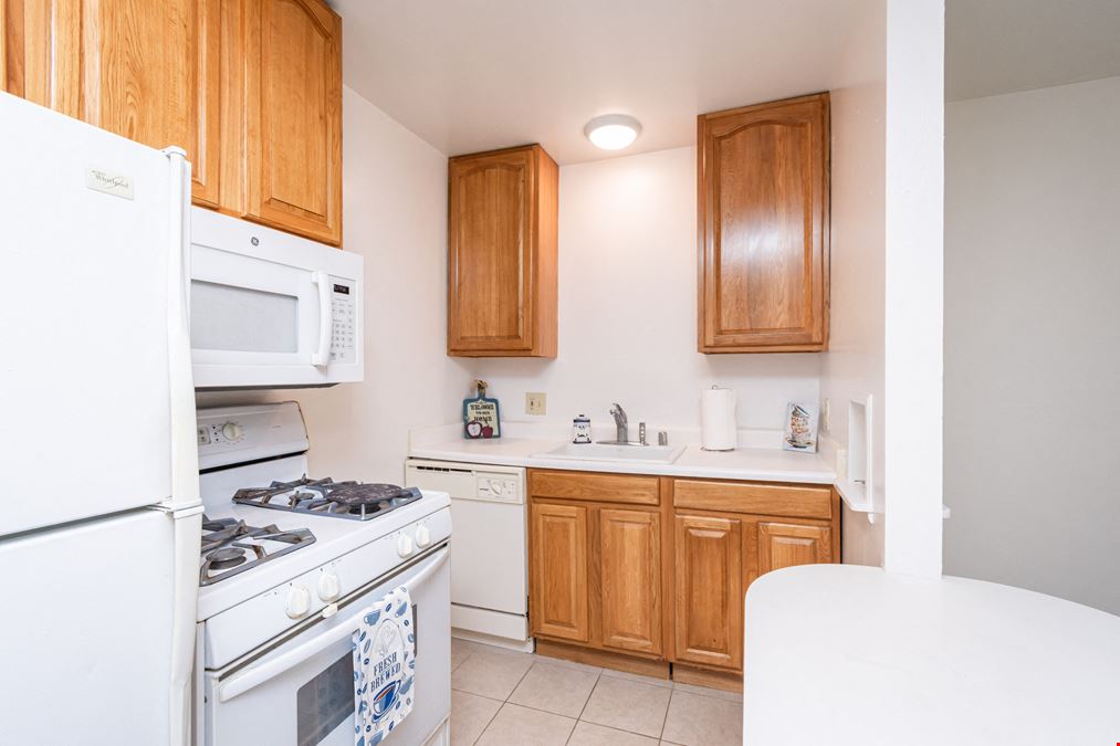 616 17th Street Apartments