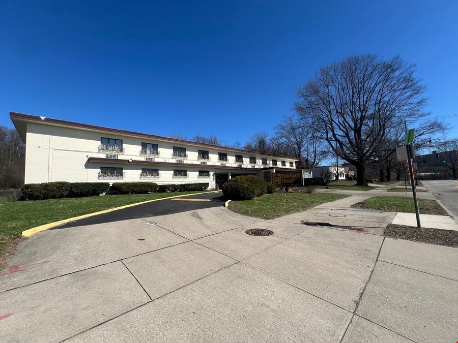 3356 Central Parkway