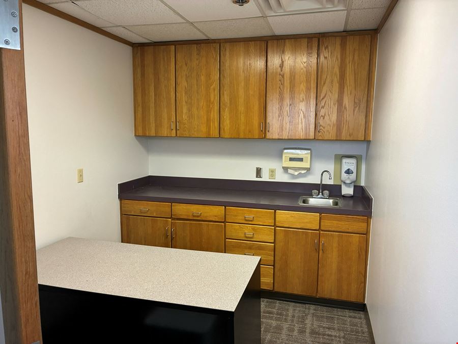 1125 N Porter Ave, Unit 201 
