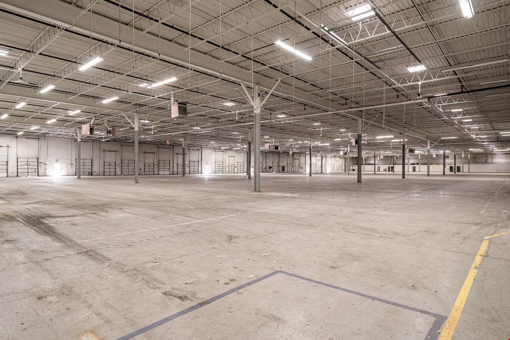 Bluegrass Park - Bunsen Distribution Center for Lease