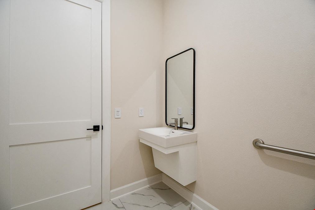 1325 Main St Unit 502