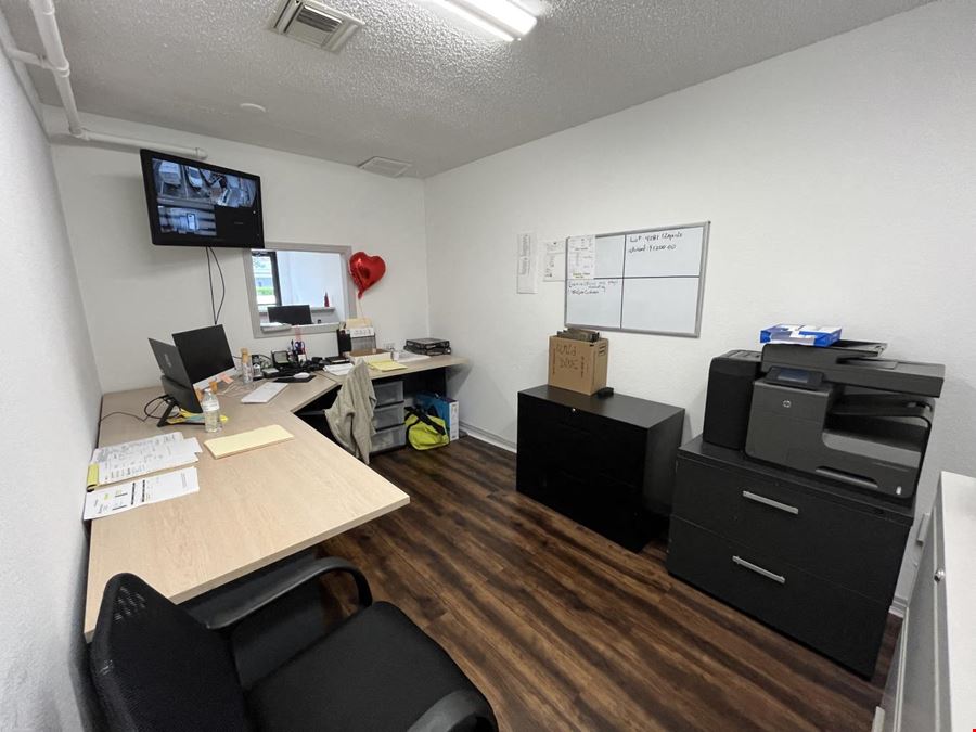 12155 Metro Parkway #4