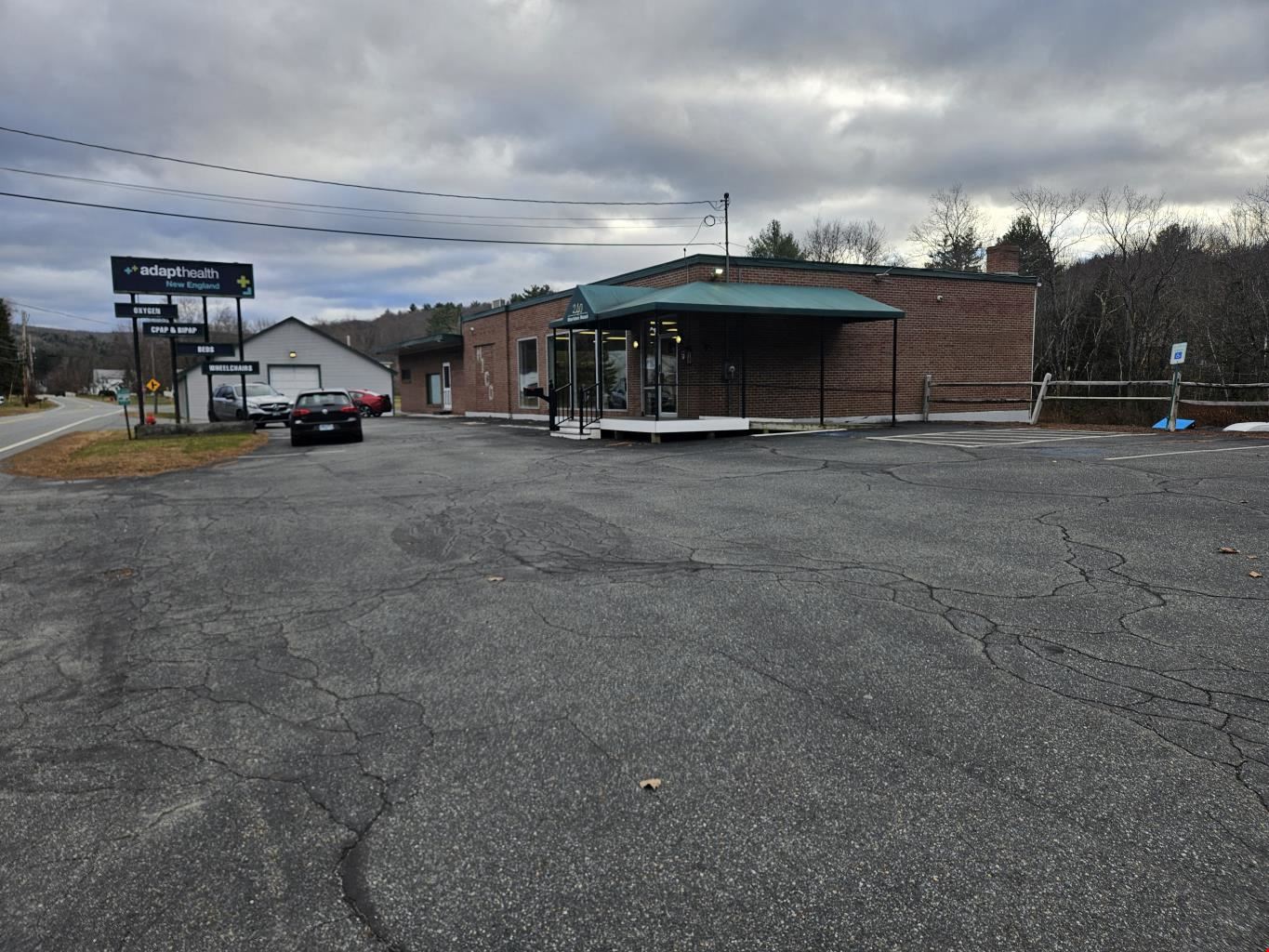 240 Meriden Rd