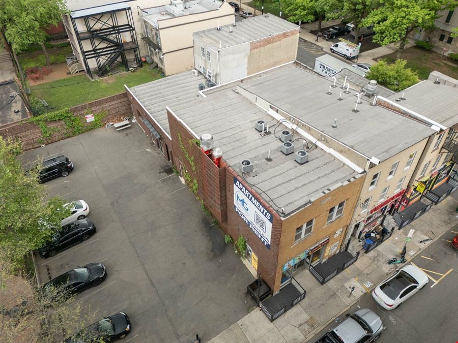 160 University Ave
