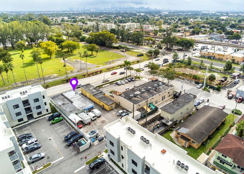 2250 Palm Ave