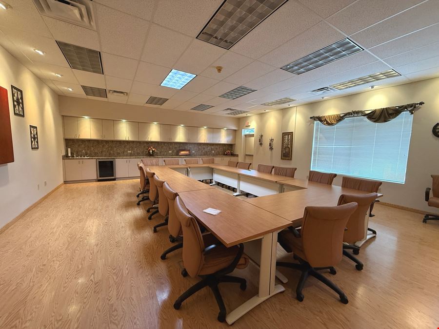 Gulfstream Village Office Condo For Lease