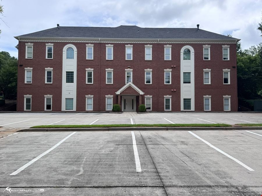 Premier Peachtree Corners Office Building ±16,497 SF | Class B | 3-Story | Available For Sale or Lease