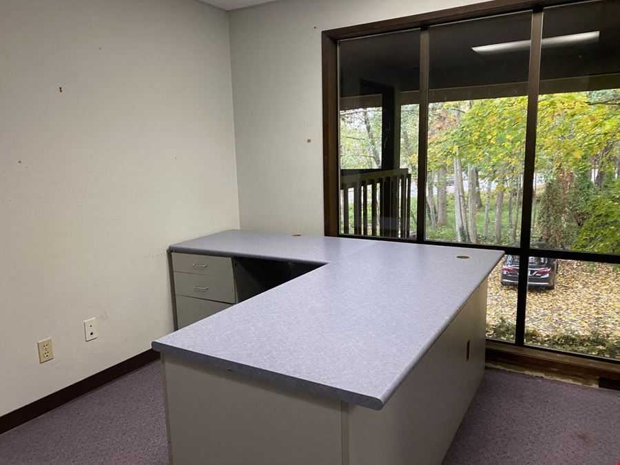  Lynnwood Cedar Valley Park Office Building