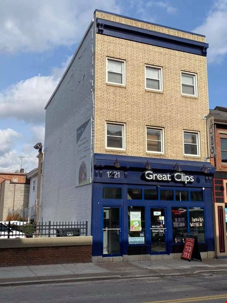 Preview of commercial space at 1221 E Carson St