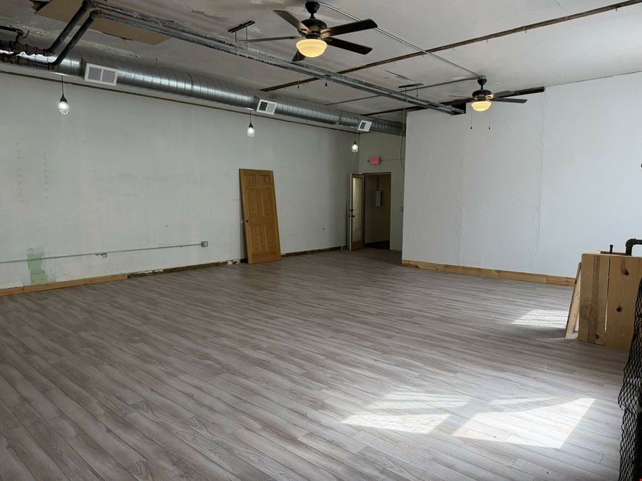 402 E Main Ave