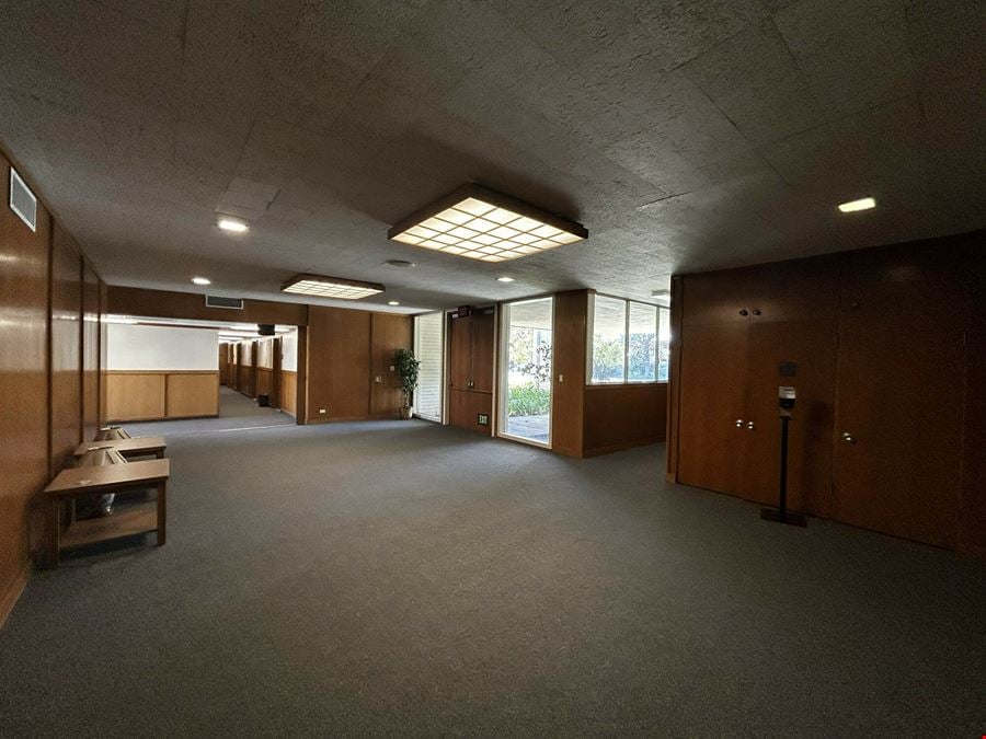 14001 Burbank Blvd. 