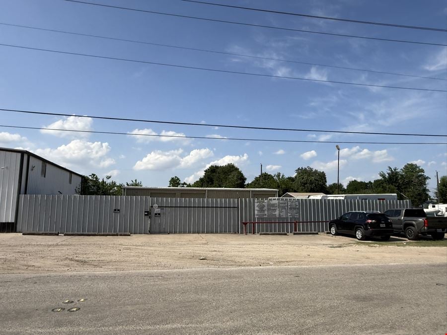 6715 Almeda Genoa Rd, Houston, TX 77075- 3,000sf bldg, 12,219sf lot