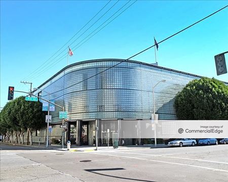 Preview of commercial space at 999 Brannan Street
