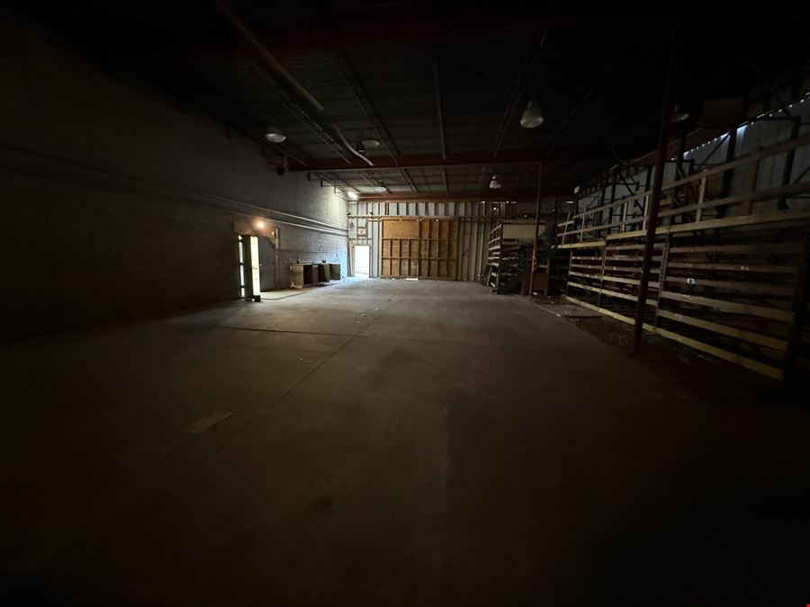 ANTELOPE POINTE CENTER - INDUSTRIAL