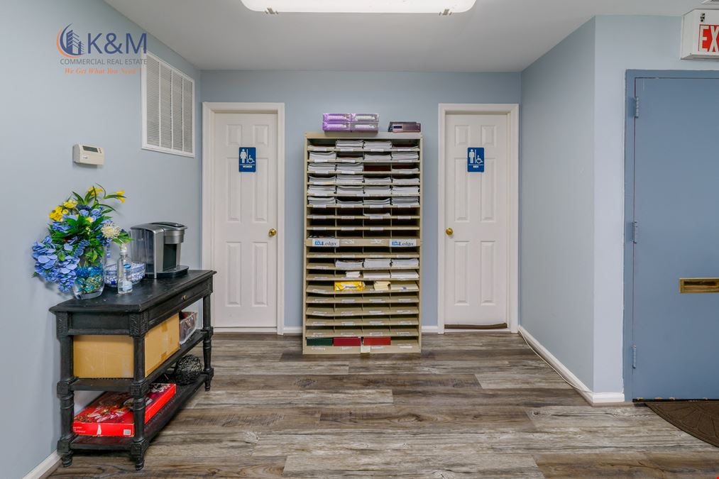 Warwick Park Office Condo, Unit B-4