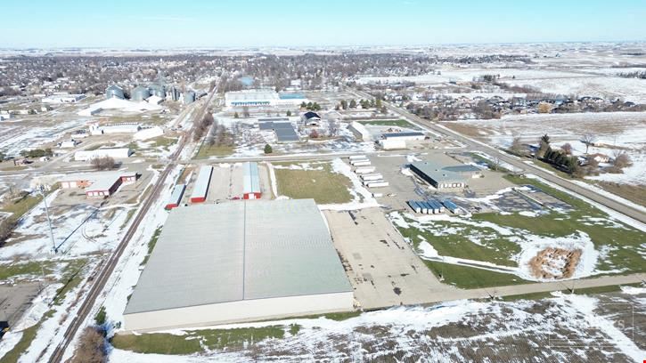 Distribution/Warehouse | 120,000 SF For Sale or Lease