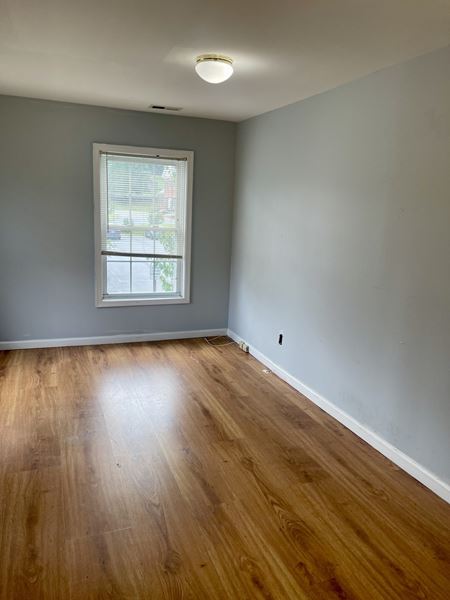 Preview of commercial space at 915 Lafayette Blvd