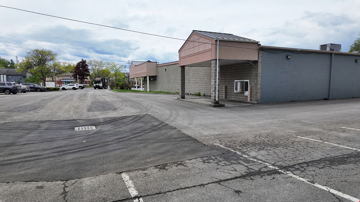 1225 Western Ave