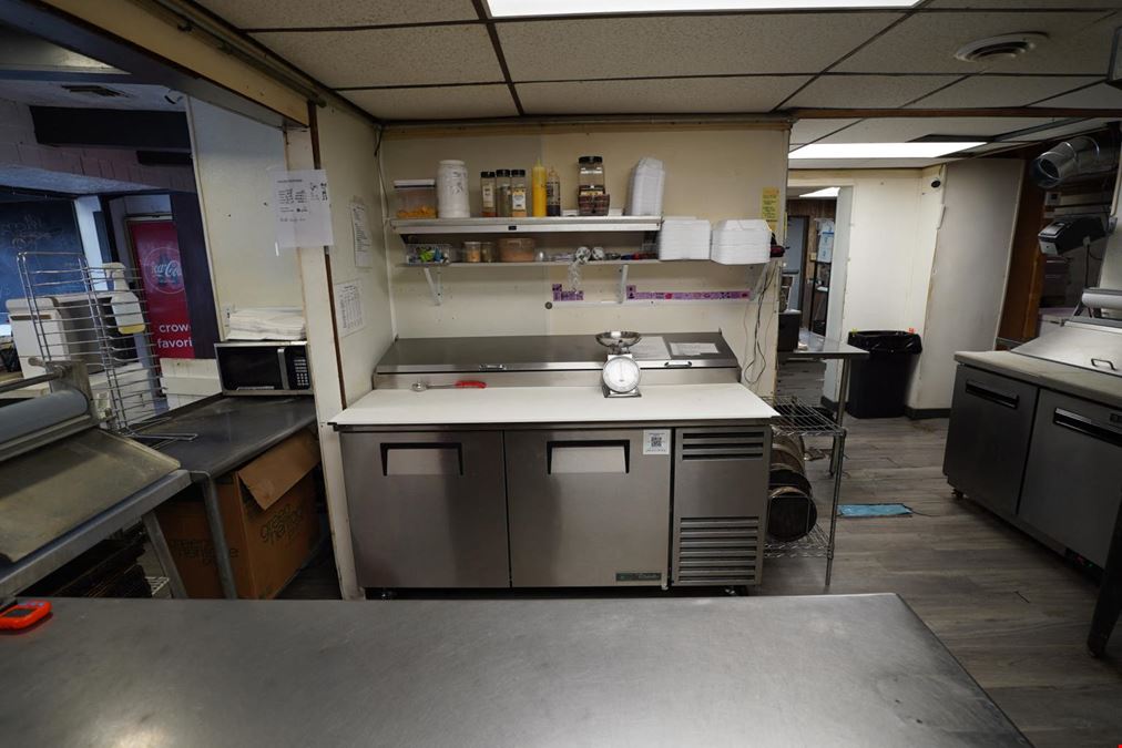 Restaurant / Retail Property (Gino's) | 116 Walnut Street | Ligonier, PA