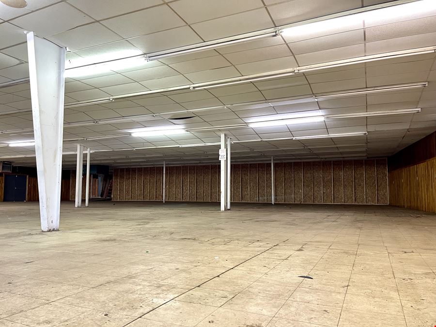 10081 W Ridge Rd