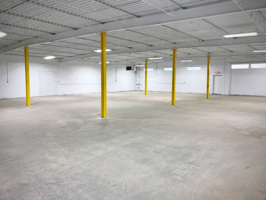 6360 SF Warehouse Space For Lease
