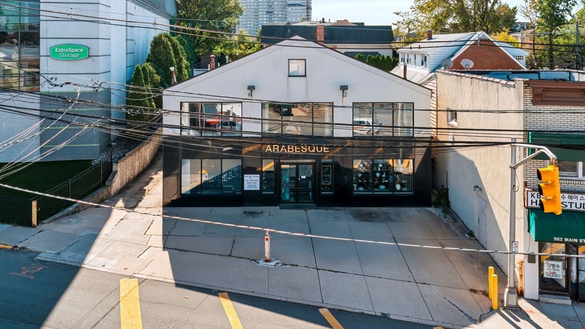 560 Main Street