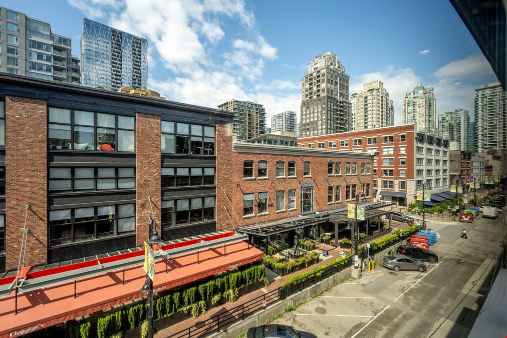 400-1120 Hamilton Street, Vancouver, BC