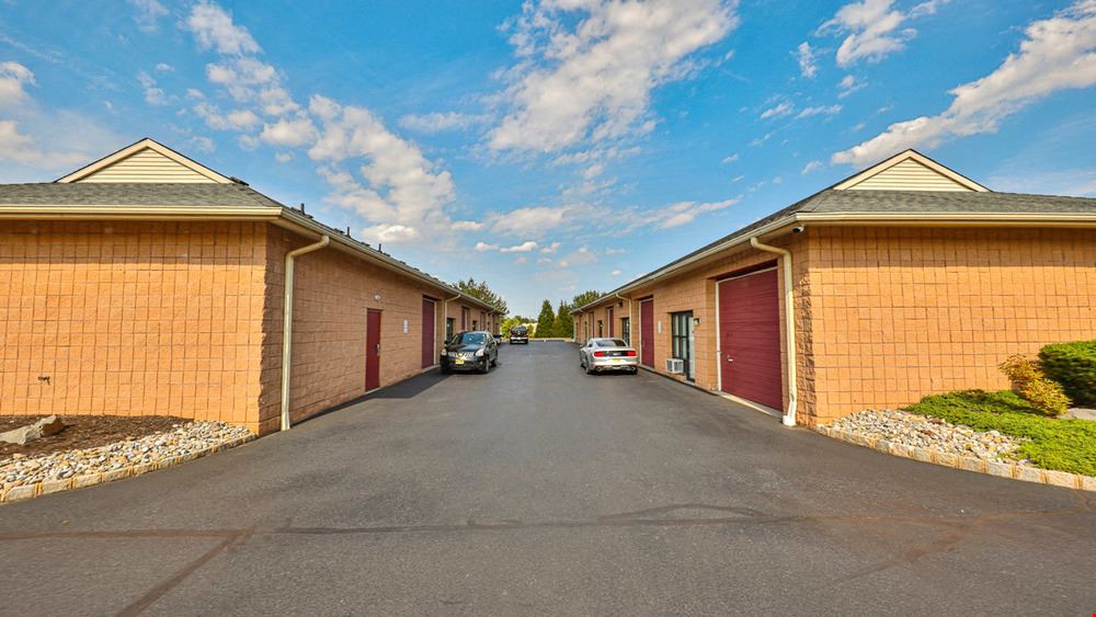 Larken Mini Office Warehouse Bldg. 4