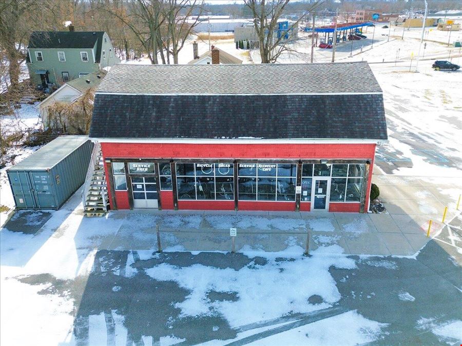 11 N Hobart Rd