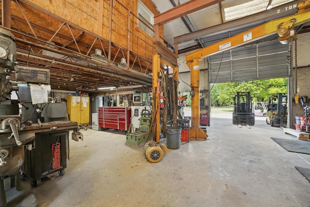 Office/Warehouse for Sale in Seagoville