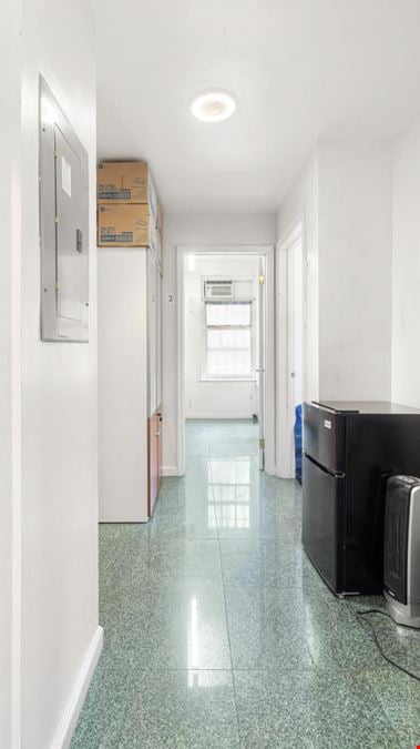 136 East 36th 1A 