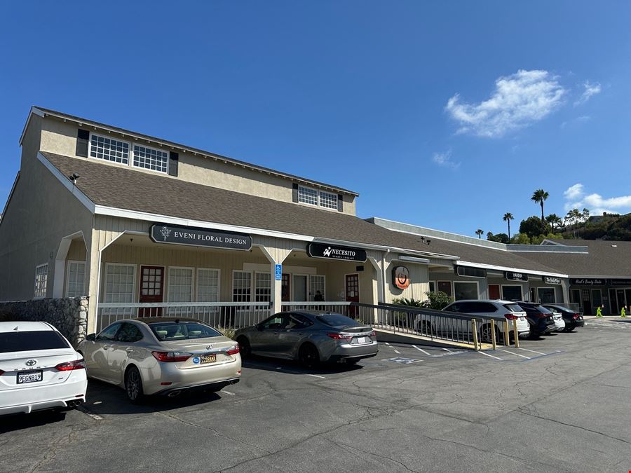 800-880 N Diamond Bar Blvd