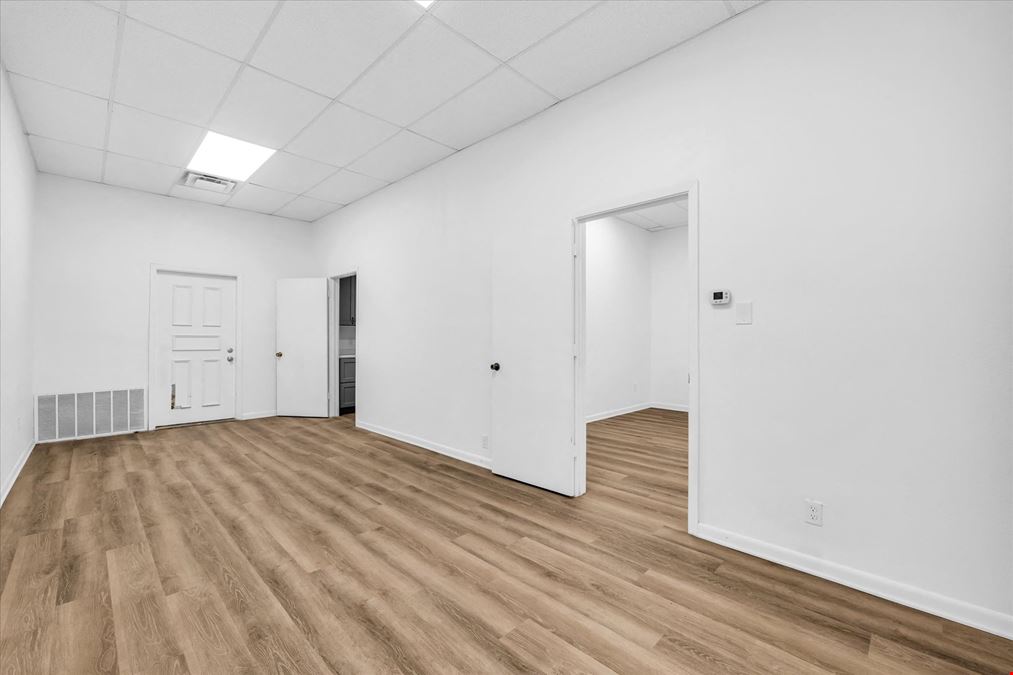 209 Queen Dr