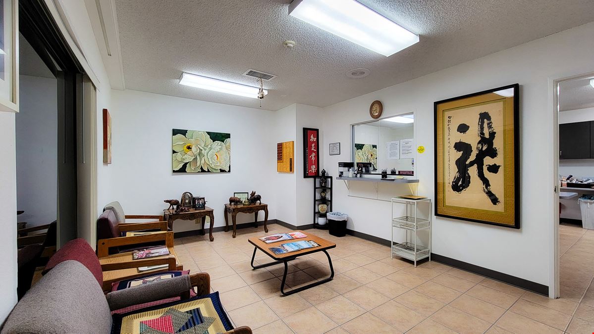 18145 US Hwy 18 Suite G