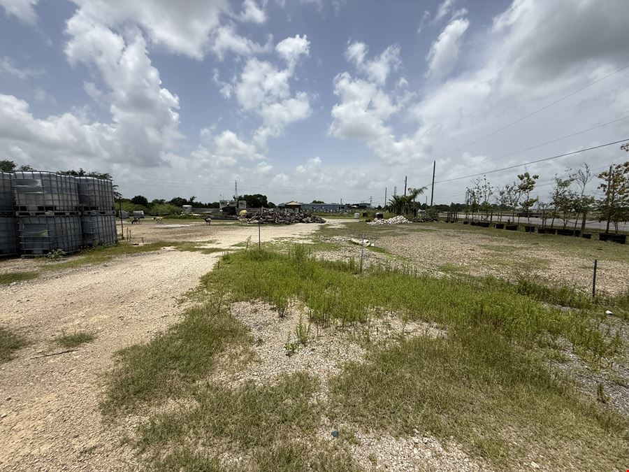 29948-29970 Highway 6, Alvin, TX 77511