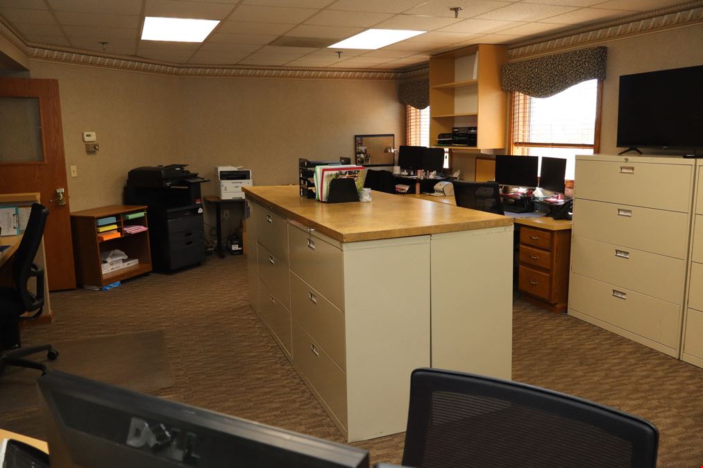 800 Cooper Ave, Suite 12