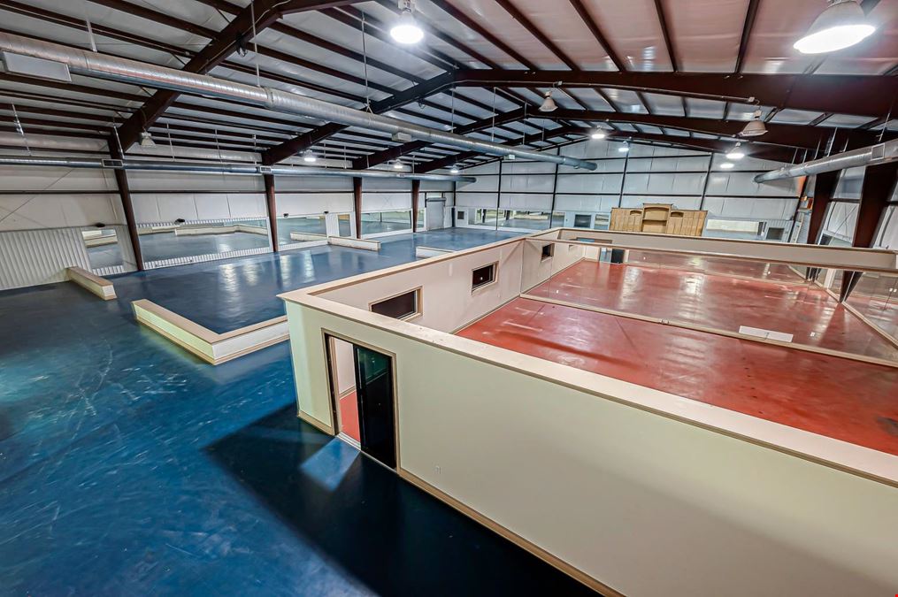2202 Lone Oak