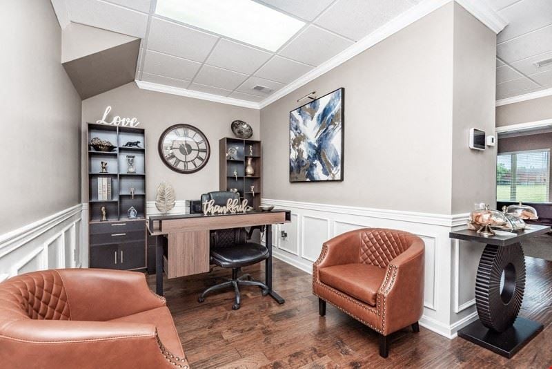 2527 Nelson Miller Pkwy