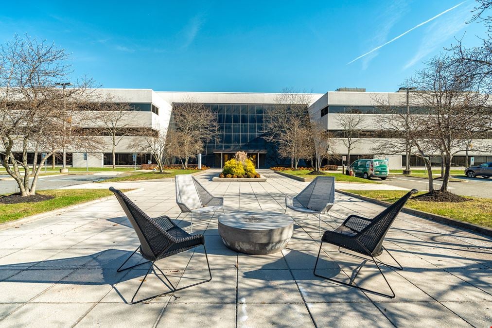 100 Southgate Office 
