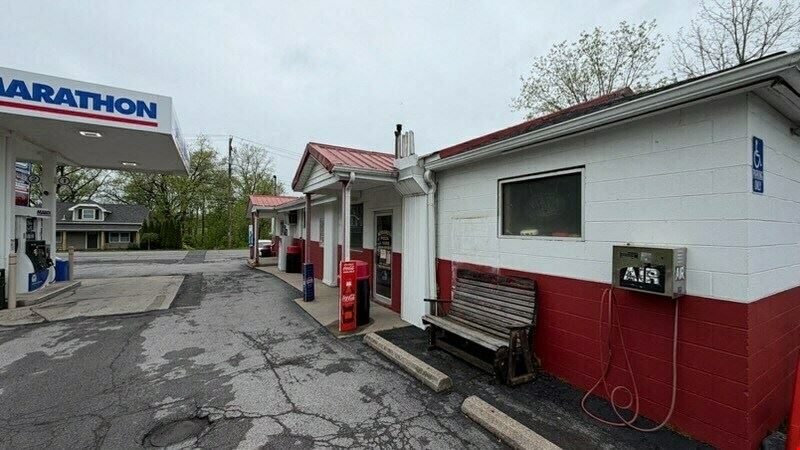 7195 Rapids Rd