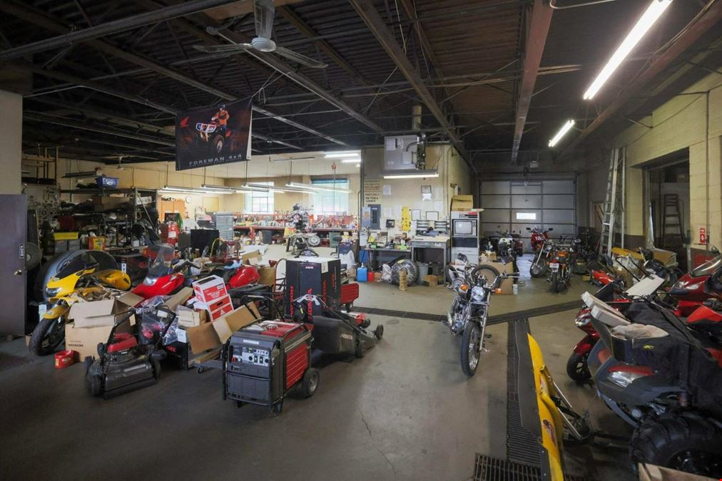  HondaTown Retail & Industrial-Flex Building