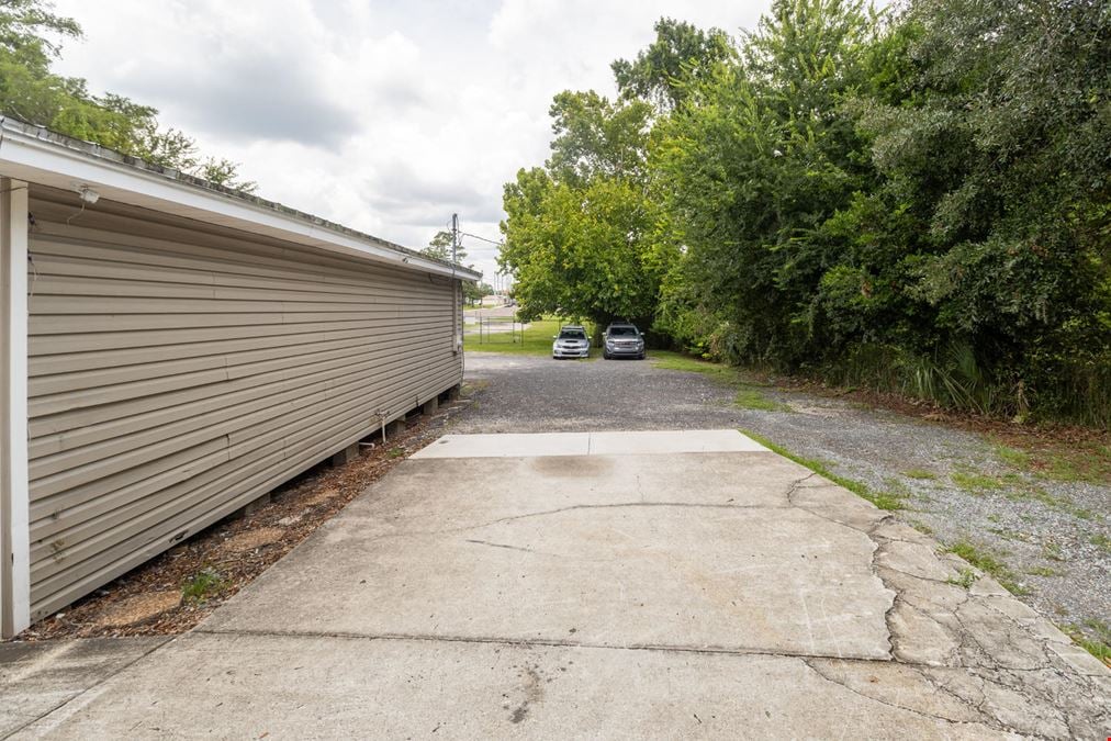 5861 Timuquana Rd, Jacksonville, FL 32210