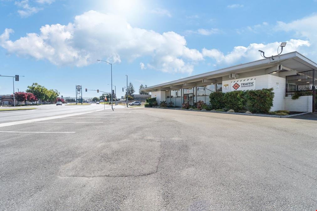 8399 Edgewater Dr | High Traffic, Highly Improved Warehouse/Office For Sale